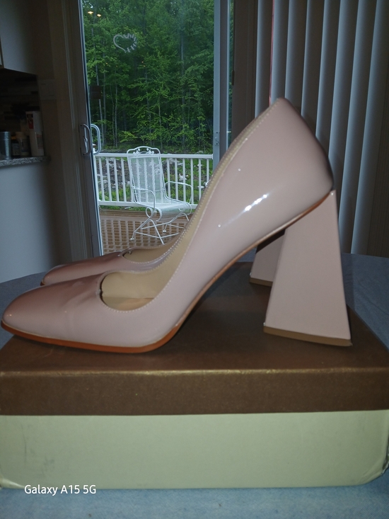 Only Maker Shoes - Classic Block Heel Pumps in Blush Pink - Women